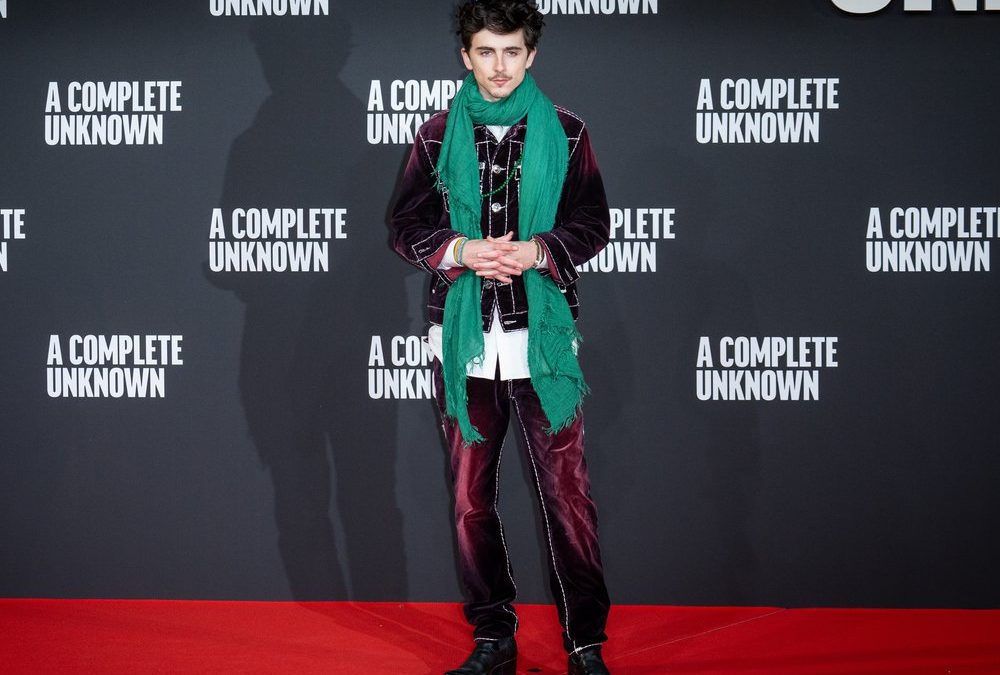 Hingucker-Accessoire: Timothée Chalamet fällt mit grünem Schal auf