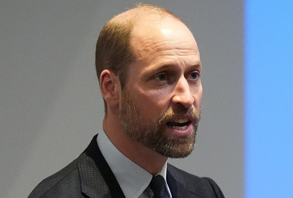 Nach erstem Royal-Termin 2025: Prinz William gibt Fußballfans Bier aus