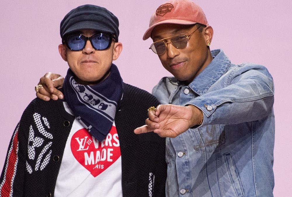 Sänger Pharrell Williams eröffnet die Pariser Fashion Week