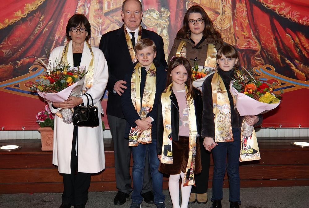 Jacques und Gabriella von Monaco: Familienausflug zum Zirkusfestival
