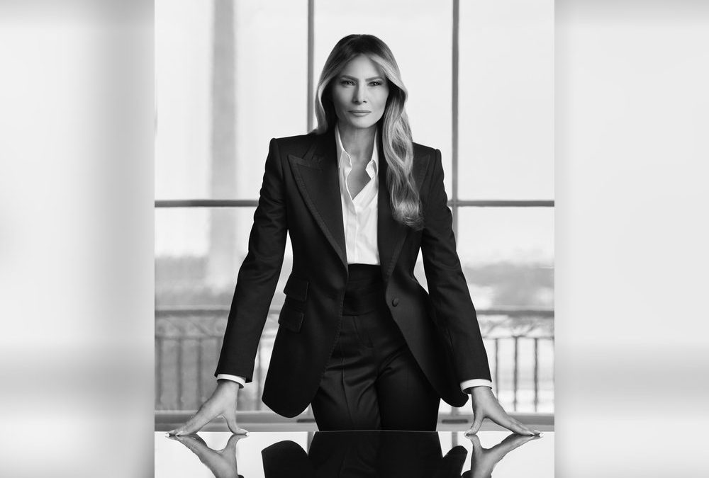 Neues Porträt: Melania Trump inszeniert sich mächtiger denn je