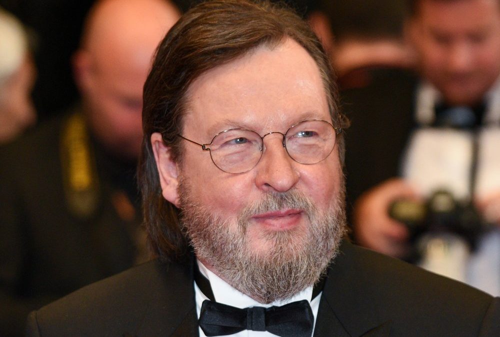 Parkinson-Krankheit: Lars von Trier bekommt Hilfe von einem Pflegeheim