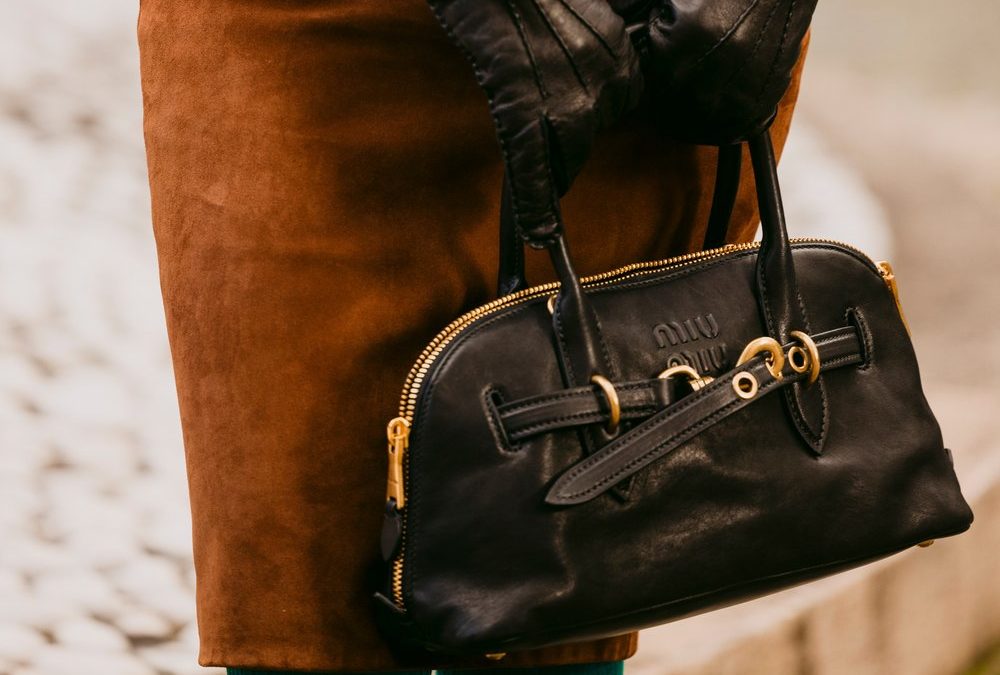 Gürtel mal anders: Buckle Bags liegen voll im Trend