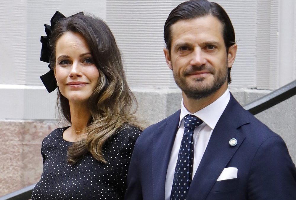 Sofia und Carl Philip von Schweden teilen erstes Foto ihrer Tochter