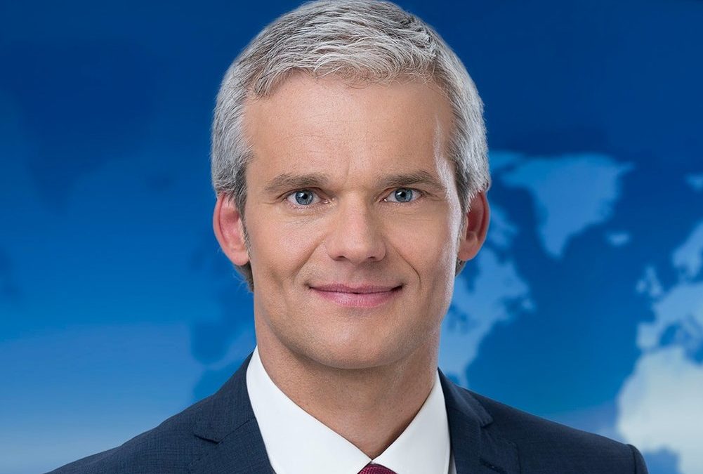 „Tagesschau“-Sprecher Thorsten Schröder bricht sich das Schlüsselbein