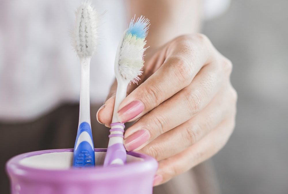 Keimschleuder im Bad? So bleibt die Zahnbürste sauber und hygienisch