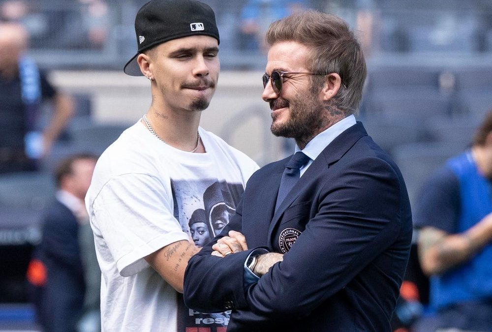 David Beckham veräppelt seinen Sohn Romeo nach Laufsteg-Auftritt