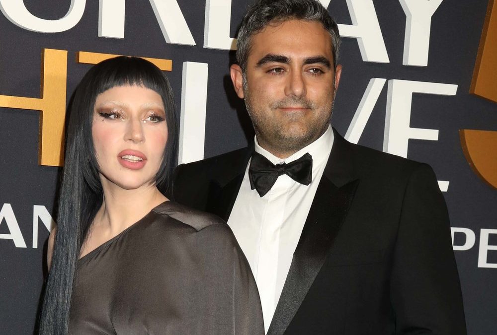 Lady Gaga: So half ihr ihr Verlobter aus der Krise