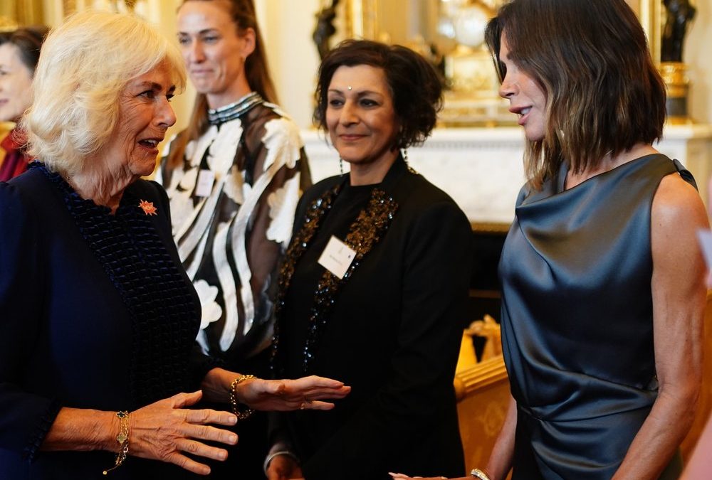 WOW-Jubiläum: Königin Camilla trifft Victoria Beckham und andere Stars