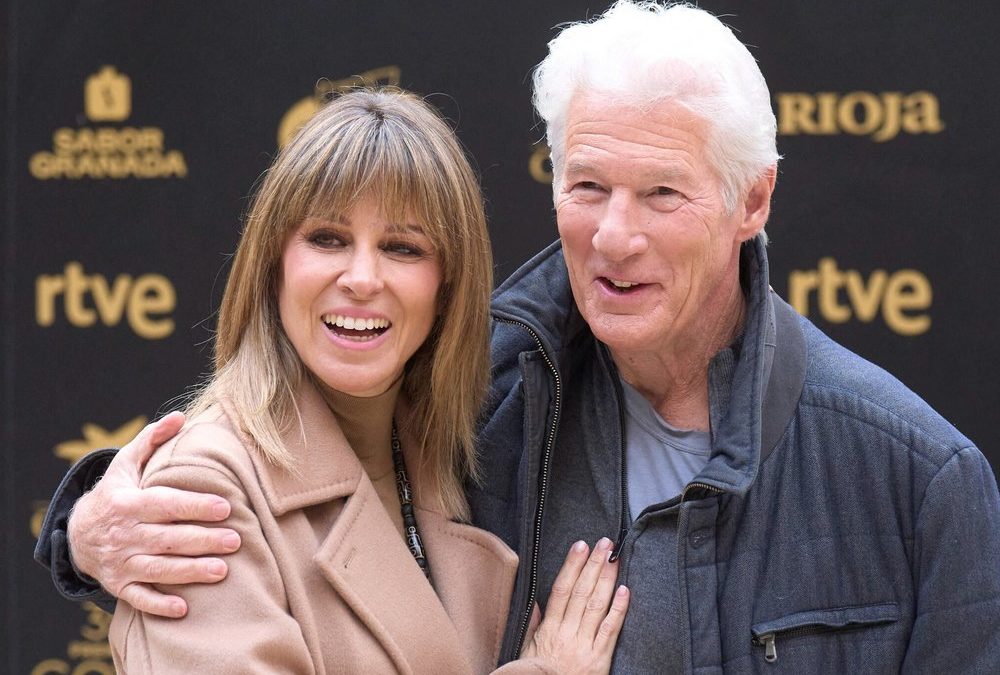 Ehefrau gratuliert: Richard Gere feiert ersten Vatertag in Spanien