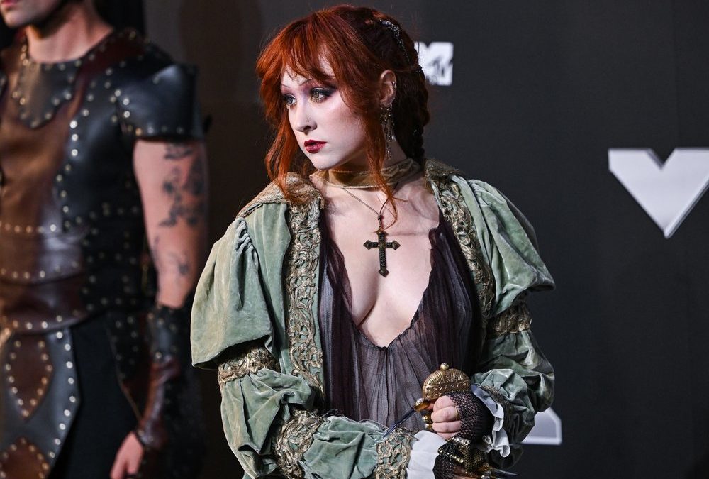 Ritterliche Eleganz: Warum „Medieval Core“ jetzt im Trend liegt