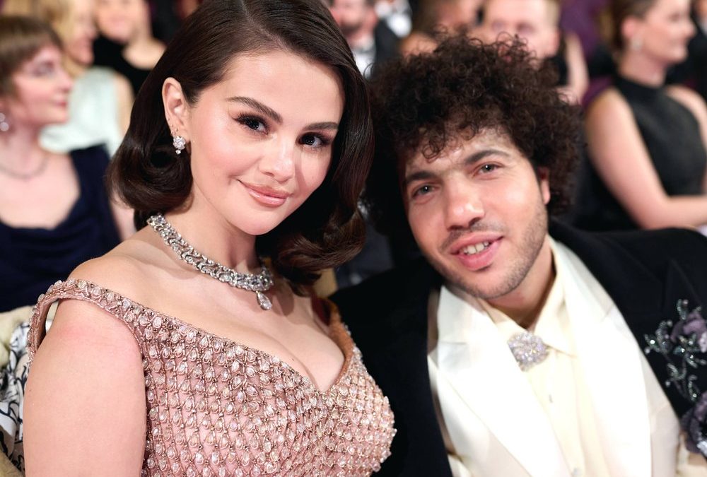 Selena Gomez hätte fast ihre eigene Verlobung ruiniert
