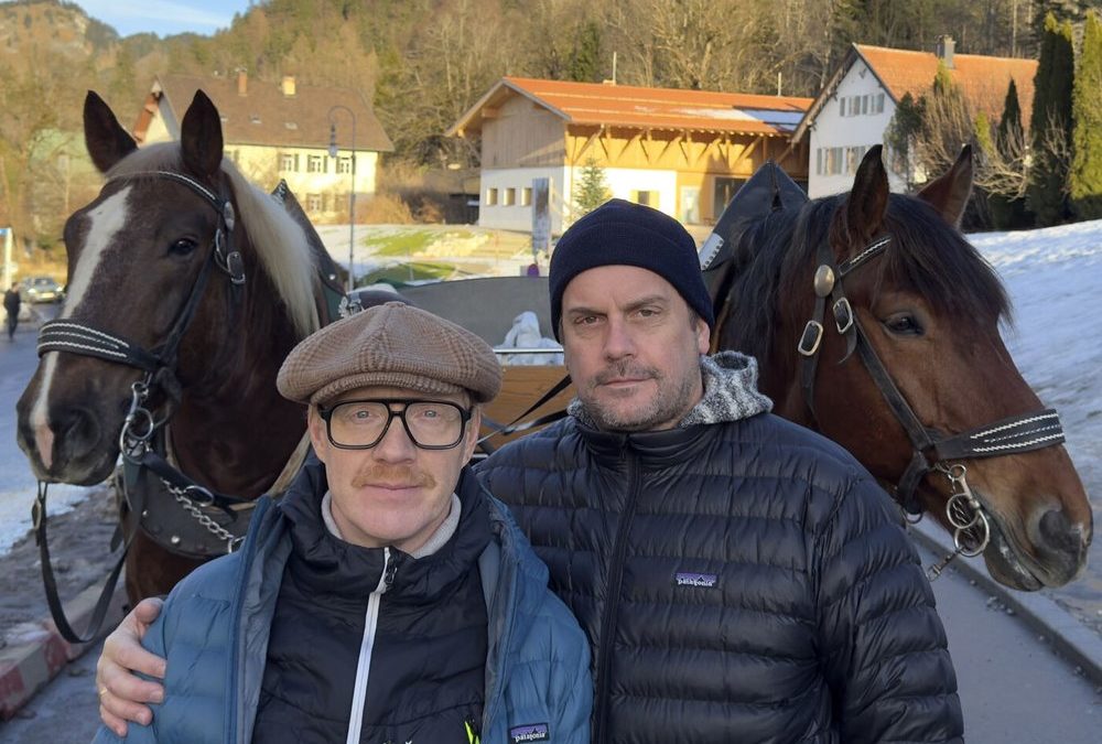 Sebastian Bezzel und Simon Schwarz steigen wieder ins Wohnmobil