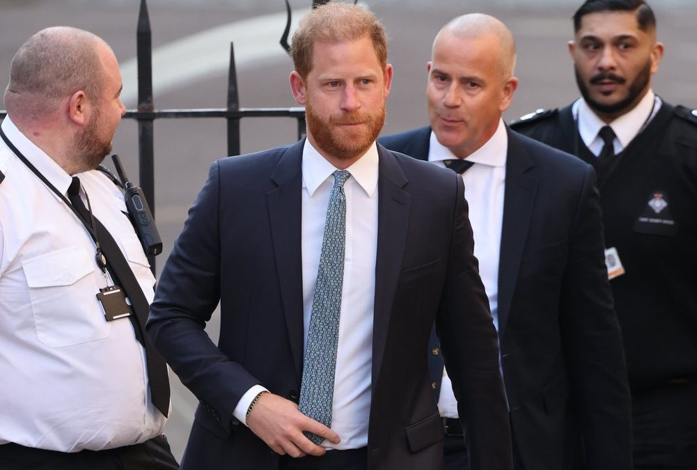Zweitägige Anhörung: Prinz Harry erscheint vor Gericht in London