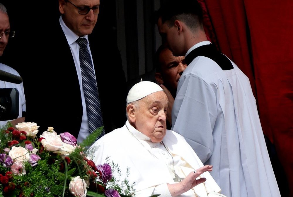 Trauer um Franziskus: Wie wird der Papst bestattet?