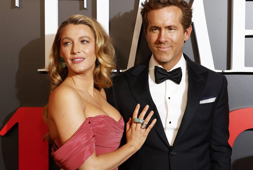Blake Lively und Ryan Reynolds legen Gala-Auftritt hin