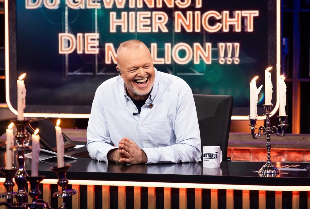 Stefan Raab veranstaltet eigene Papstwahl in seiner Show