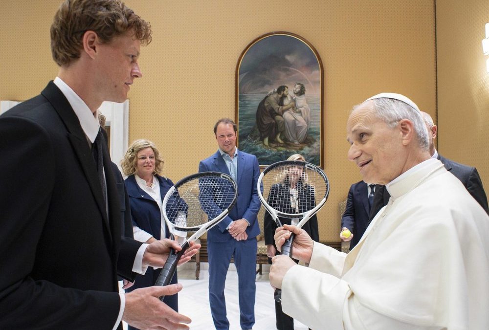 Match im Vatikan: Tennis-Star Jannik Sinner trifft Papst Leo XIV.