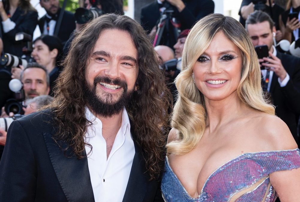 Sonnenschutz: Tom Kaulitz kümmert sich um Heidi Klums Kehrseite