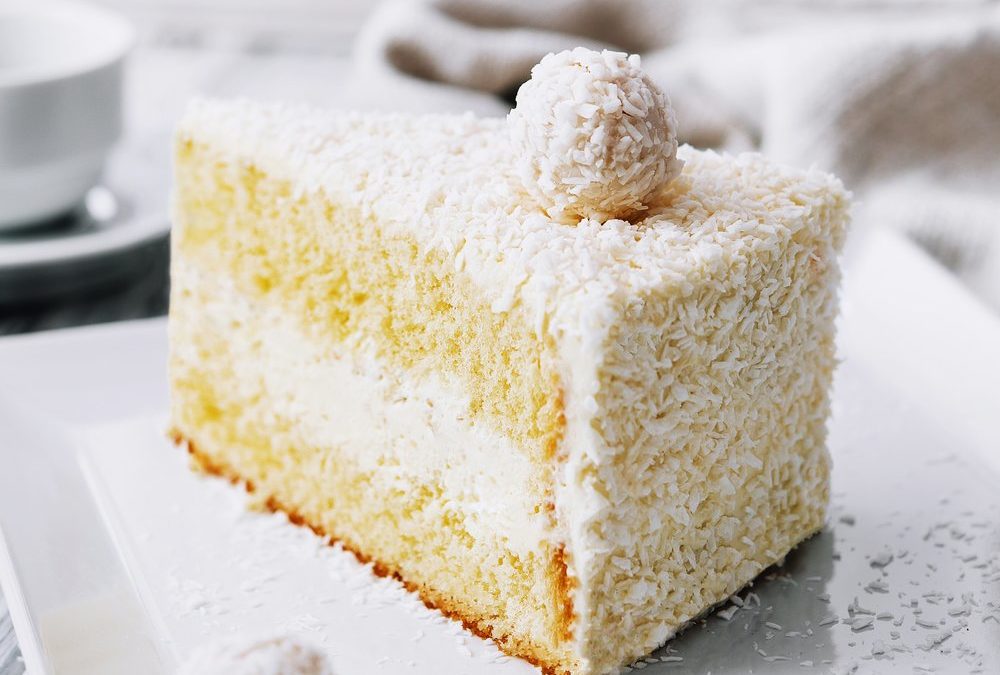 Urlaubsfeeling: Verführerischer Kokosnuss-Kuchen mit Cremefüllung