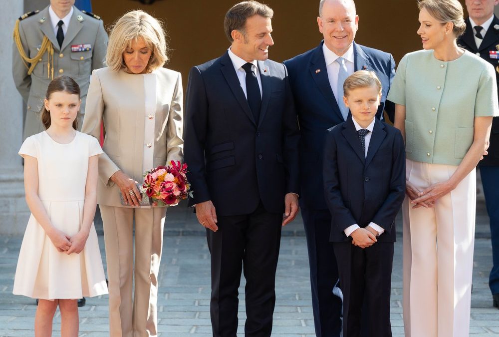 Monaco: Fürst Albert und Fürstin Charlène feiern mit den Macrons