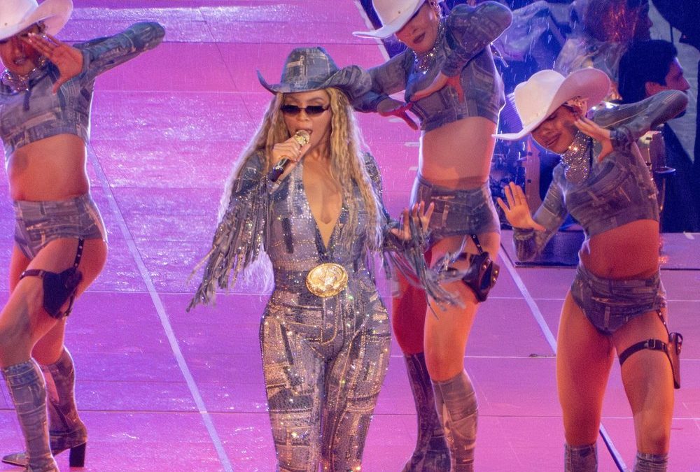 Panne bei Beyoncé-Show: So kam es zum kippenden Auto in der Luft