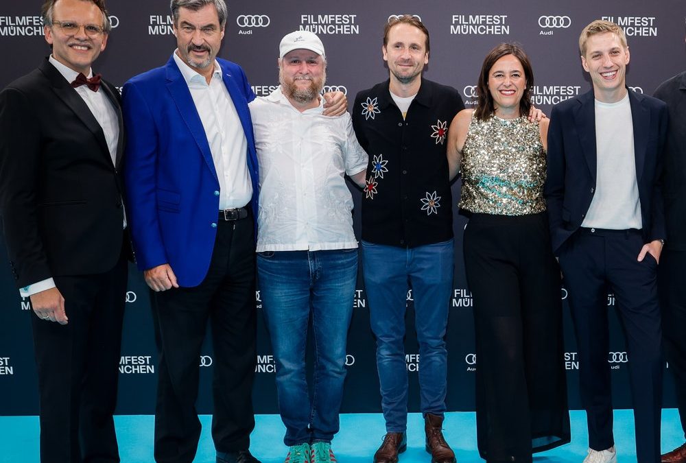 Feel-Good-Kino und politische Töne: Highlights der Filmfest-Eröffnung
