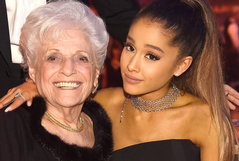 Ariana Grande trauert um ihre Großmutter Marjorie