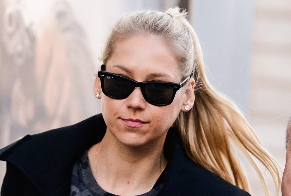 Raus aus dem Rollstuhl: Anna Kournikova meldet sich zurück