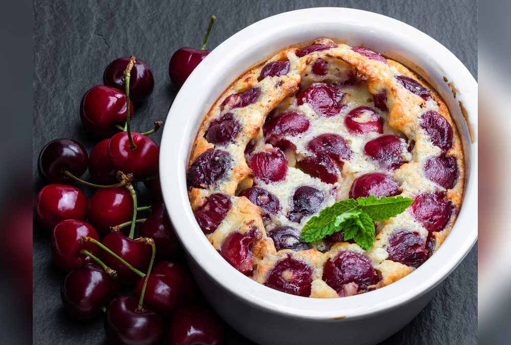 Französisch backen: Mini-Clafoutis mit Kirschen