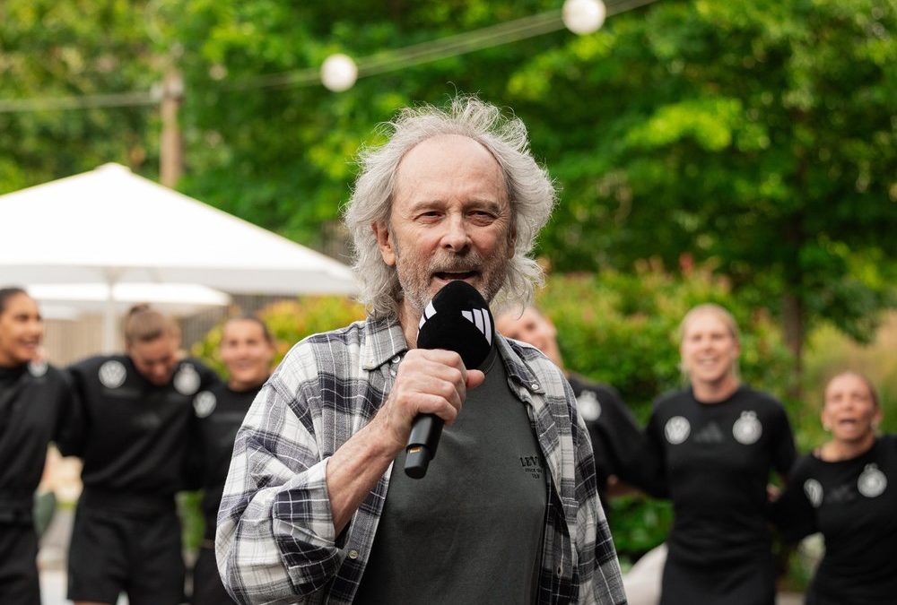 Wolfgang Petry und DFB-Frauen bringen gemeinsame EM-Hymne raus