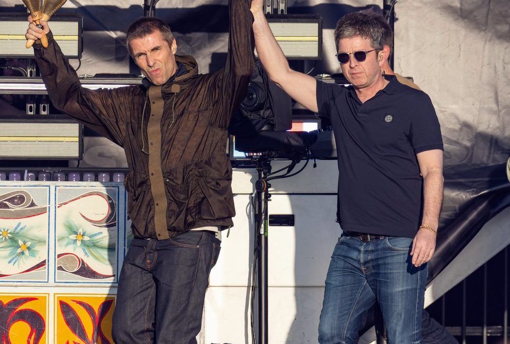 Oasis-Fans stürmen Absperrungen bei Konzerten