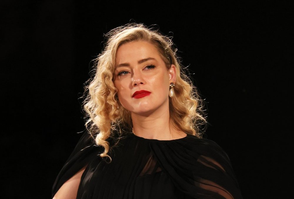 Amber Heard kehrt auf die Theaterbühne zurück