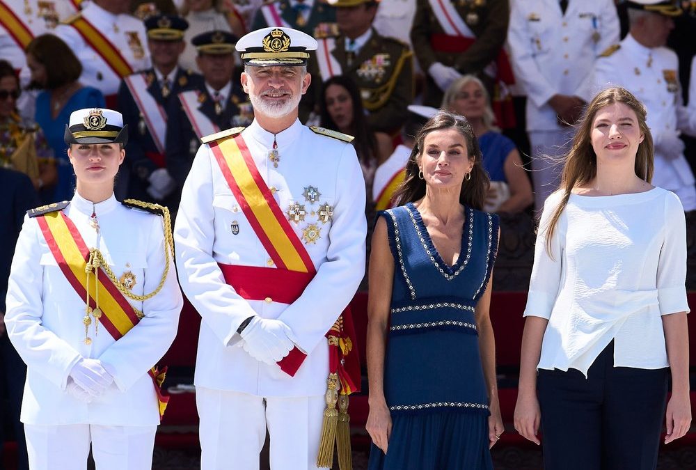 Prinzessin Leonor feiert mit Familie bei Militärzeremonie