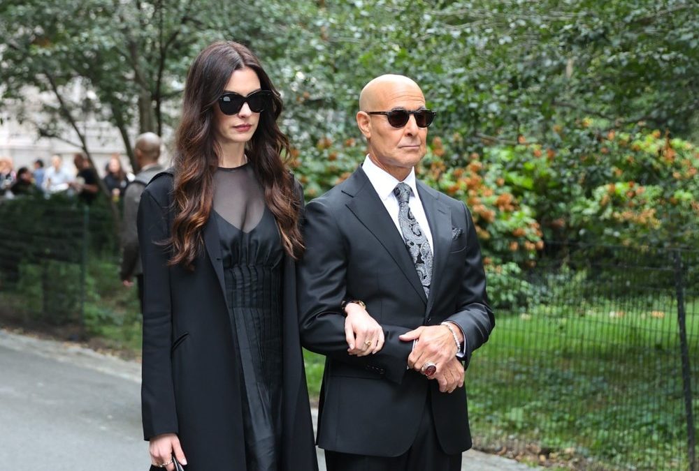 Anne Hathaway und Stanley Tucci drehen Beerdigungs-Szene