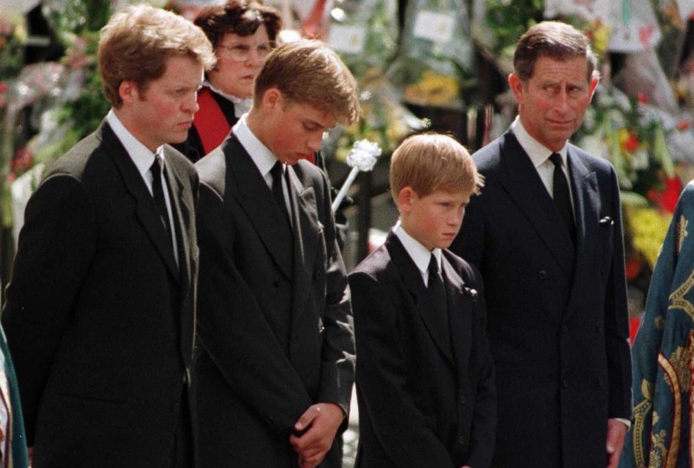 „Unmöglicher Tag“: Prinzessin Dianas Bruder bringt Blumen an ihr Grab