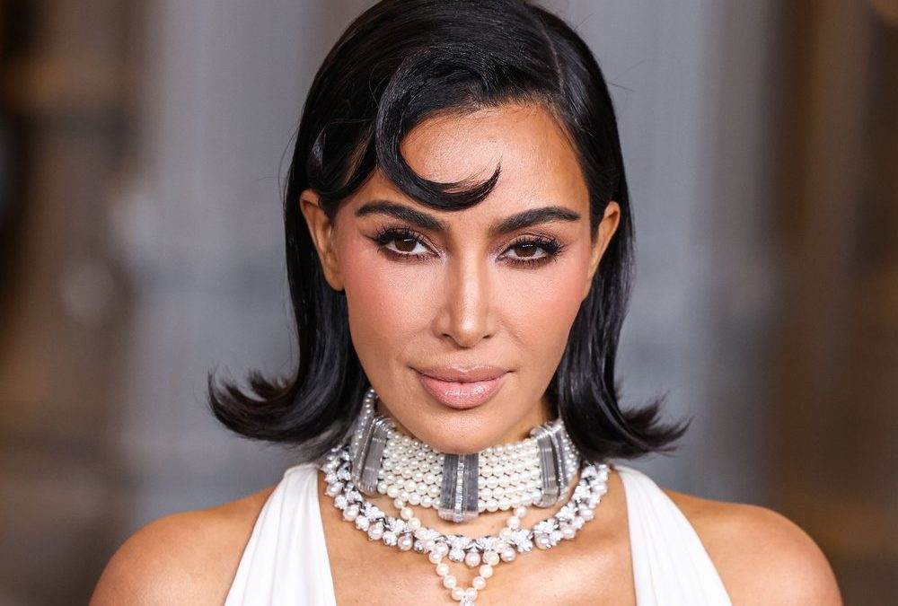 Kim Kardashian hat die Anwaltsprüfung abgelegt