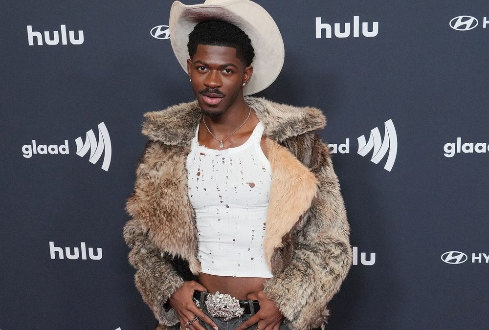 Lil Nas X wegen Körperverletzung von Polizeibeamten angeklagt