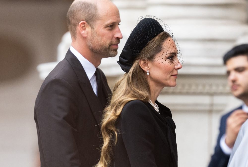 Prinz William und Prinzessin Kate treffen bei Trauerfeier ein