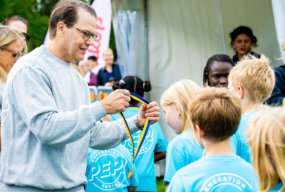 Prinz Daniel wird 52: Palast gratuliert mit sportlichem Bild