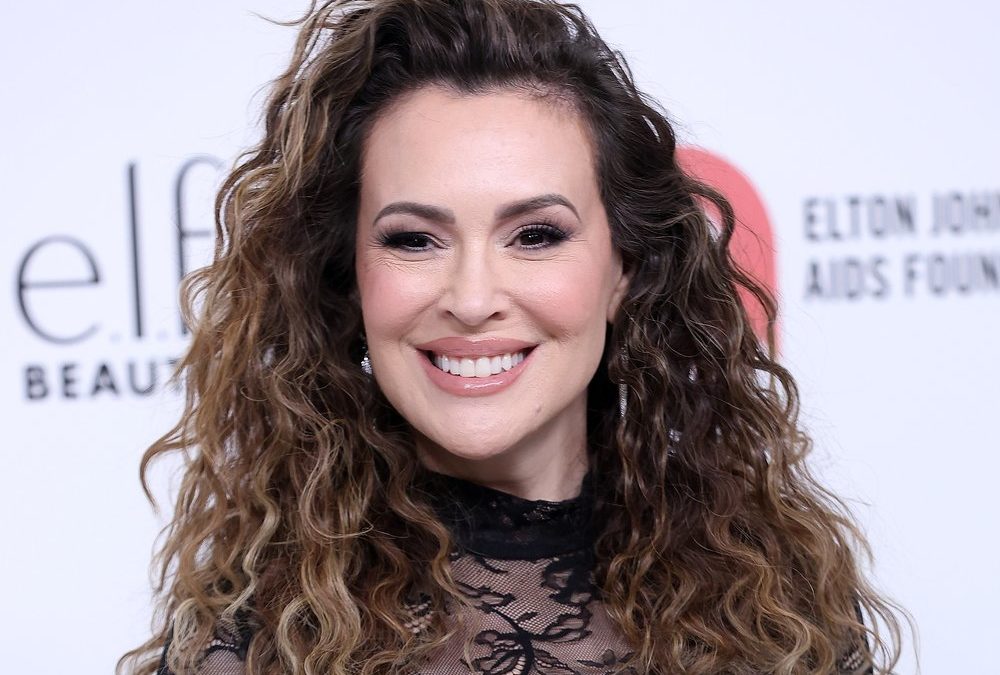 „Charmed“-Star Alyssa Milano lässt sich Brustimplantate entfernen