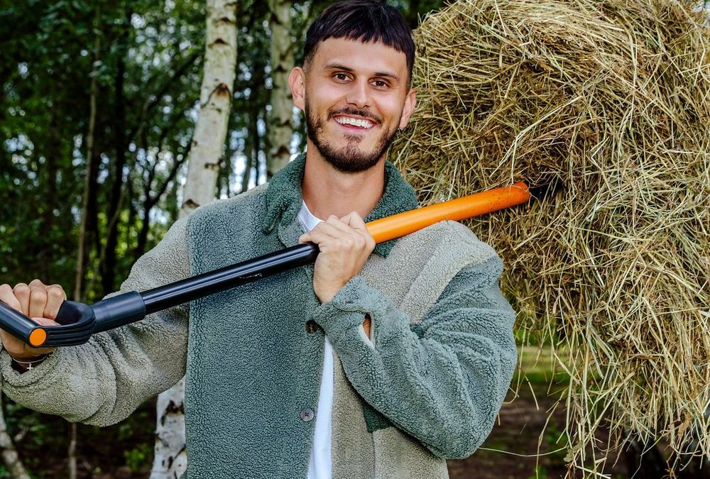 „Diese Ochsenknechts“-Star Nino moderiert Realityshow „Der Promihof“