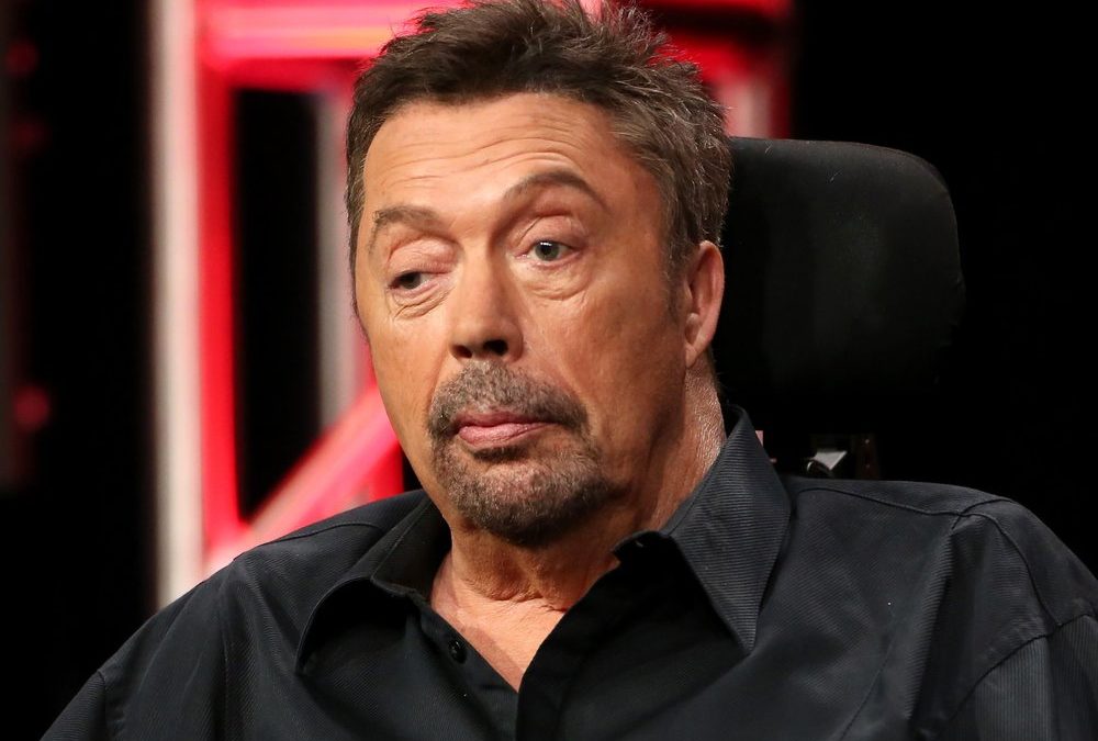 Immer noch im „blöden Rollstuhl“: So geht es Tim Curry