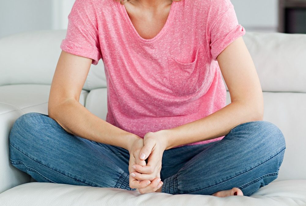 Orthopäde erklärt: Warum der Schneidersitz ein Comeback verdient