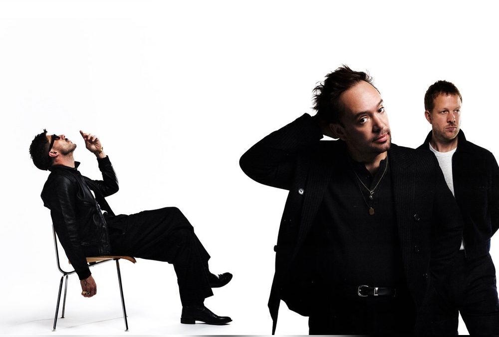 Mumford & Sons kündigen neues Album „Prizefighter“ an