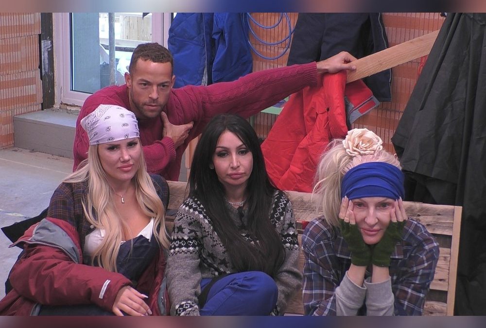 Bei „Promi Big Brother“ stehen gleich zwei Exits am