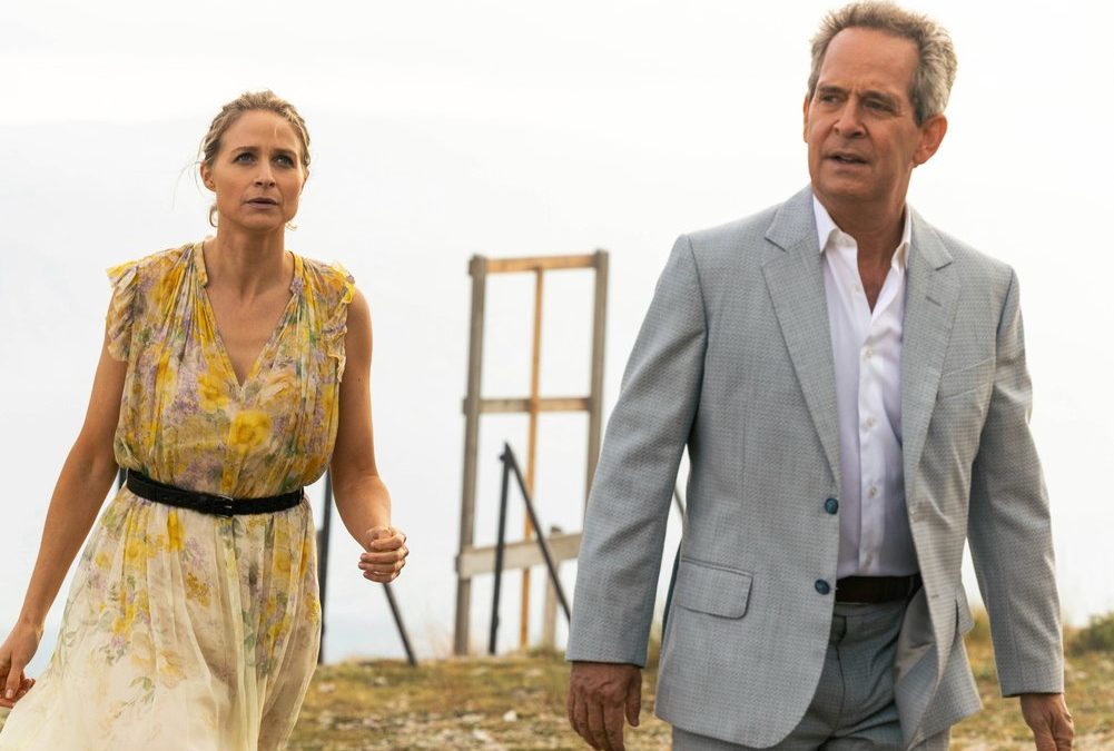 Thriller-Serie „The Iris Affair“: Hetzjagd quer durchs Urlaubsparadies