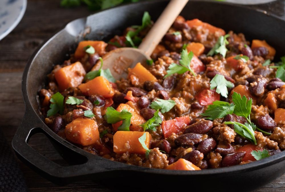 Bohneneintopf mit Süßkartoffeln und Hack