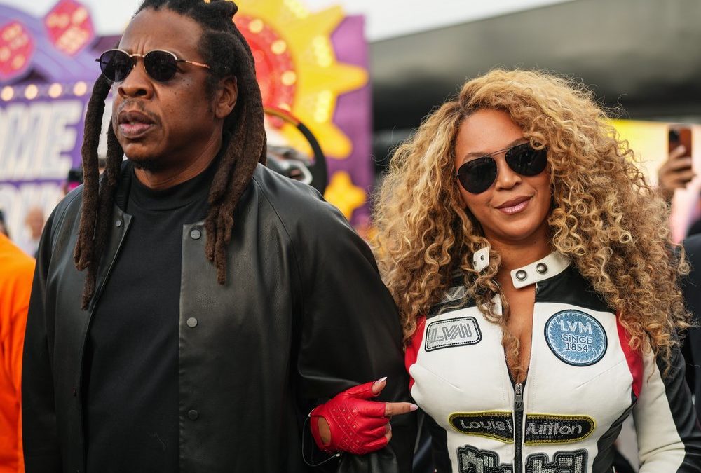 Formel 1: Beyoncé sorgt im Rennanzug für Aufsehen