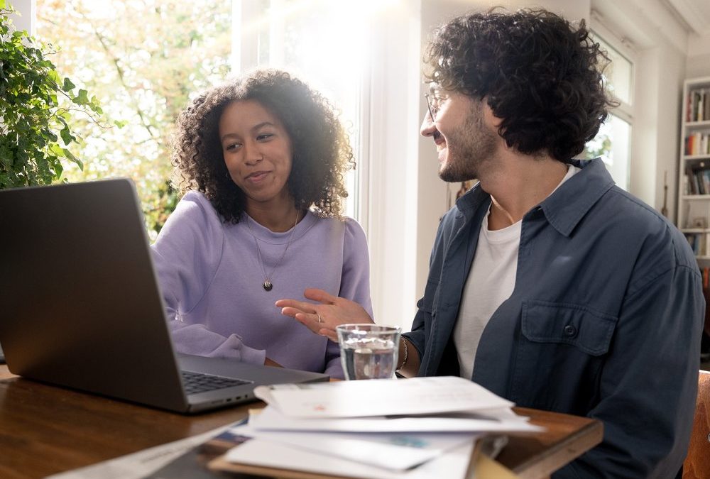 Deutsche Paare reden offen über Geld – und streiten selten darüber